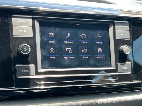 Used 2023 Volkswagen Taos S FWD image 31