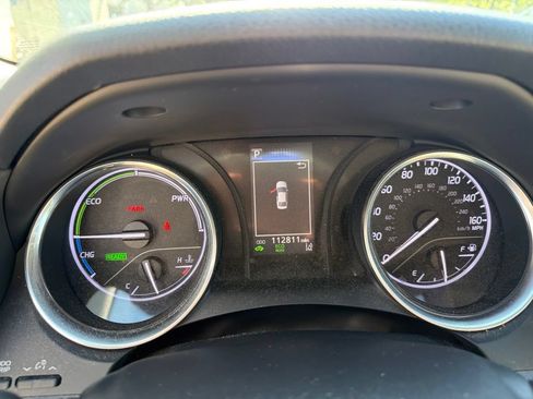 Used 2018 Toyota Camry LE FWD image 5