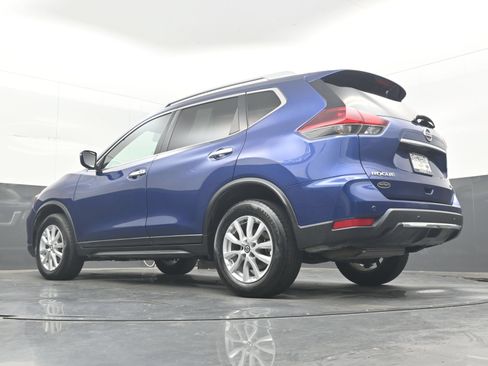 Used 2019 Nissan Rogue SV AWD/4WD image 28