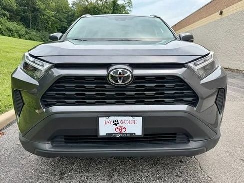 Used 2025 Toyota RAV4 XLE AWD/4WD image 8
