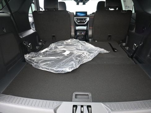 New 2026 Ford Explorer ST-Line w/ ST-Line Street Pack image 25