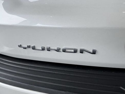 Used 2022 GMC Yukon Denali AWD/4WD image 9