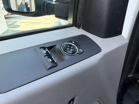 Used 2020 Ford F550 XLT image 15
