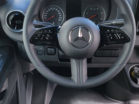 New 2025 Mercedes-Benz Sprinter 2500 image 10