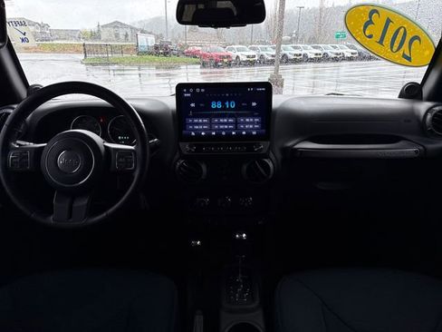 Used 2013 Jeep Wrangler Unlimited Sport image 14