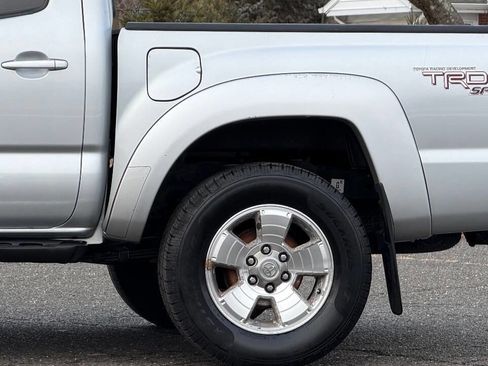 Used 2005 Toyota Tacoma V6 4dr Double Cab 4WD SB image 27