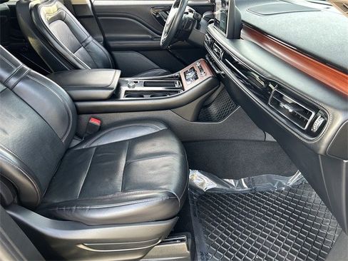 Used 2021 Lincoln Aviator Reserve w/ Elements Package Plus image 12