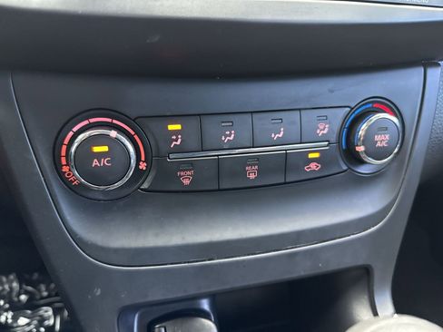 Used 2017 Nissan Sentra S image 18