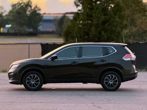 Used 2016 Nissan Rogue S AWD/4WD image 8
