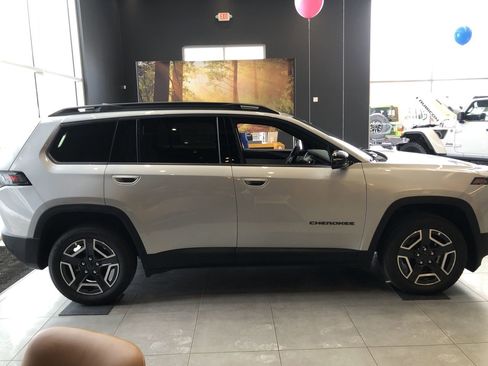 New 2026 Jeep Cherokee Limited image 6