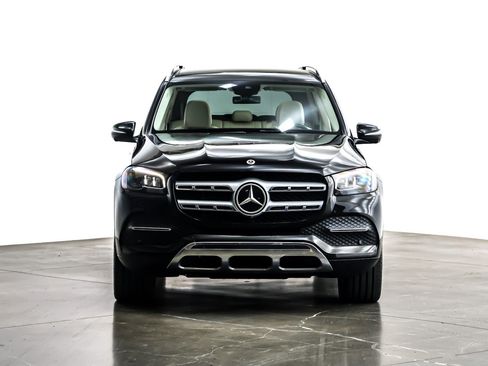 Certified 2023 Mercedes-Benz GLS 450 4MATIC image 4