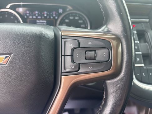 Used 2021 Chevrolet Suburban High Country w/ Premium Package AWD/4WD image 23