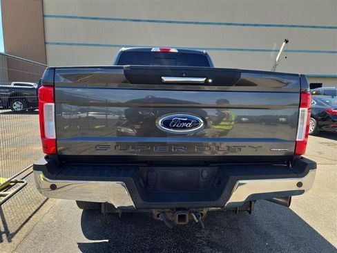 Used 2017 Ford F250 Lariat w/ Chrome Package AWD/4WD image 5