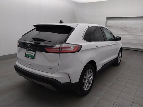 Used 2024 Ford Edge SEL image 9