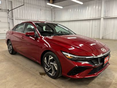 Certified 2025 Hyundai Elantra SEL