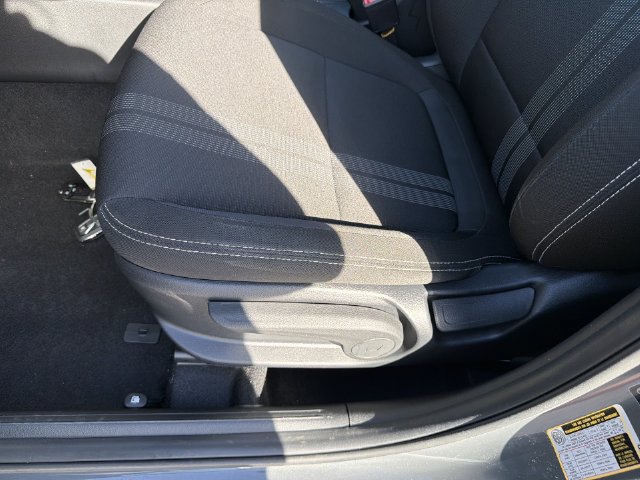 Used 2025 Hyundai Venue SEL FWD image 36