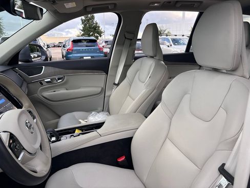 Certified 2023 Volvo XC90 B6 Core w/ Protection Package Premier AWD/4WD image 17