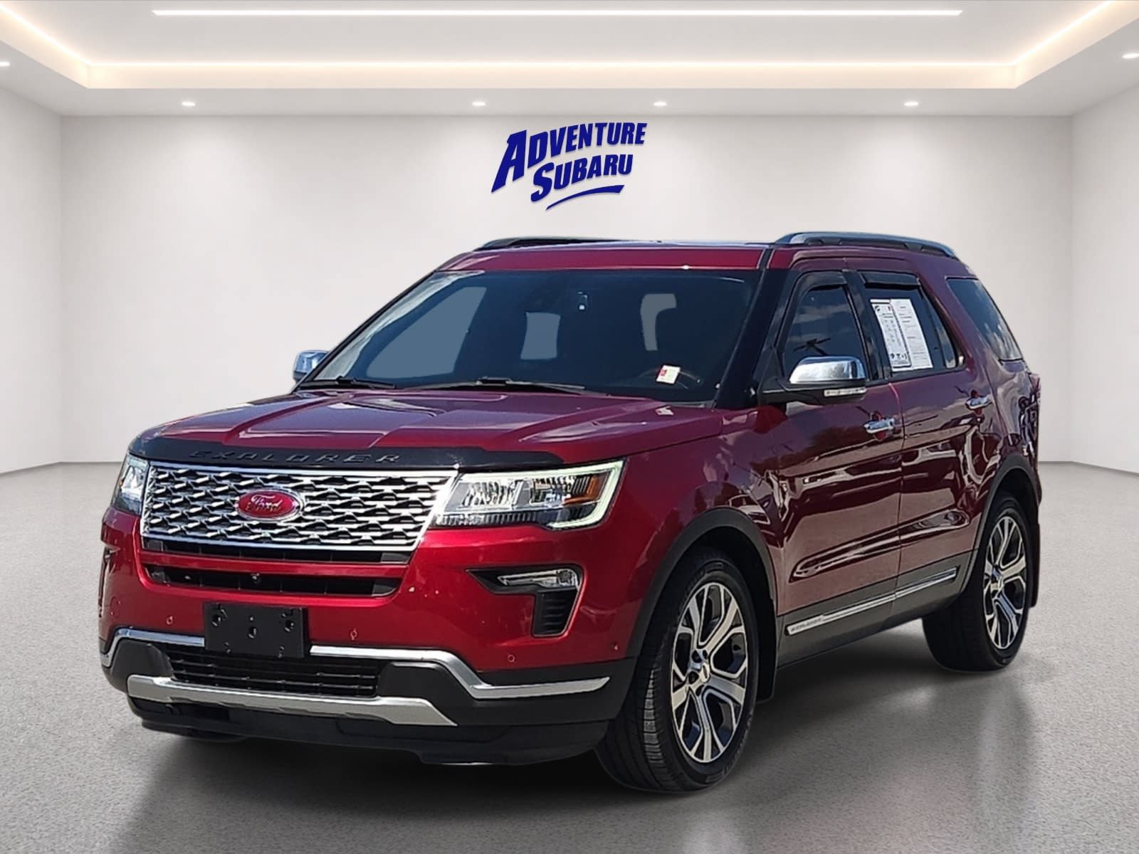 Used 2018 Ford Explorer Platinum AWD/4WD image 2