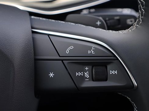 New 2025 Audi Q8 Premium Plus image 22