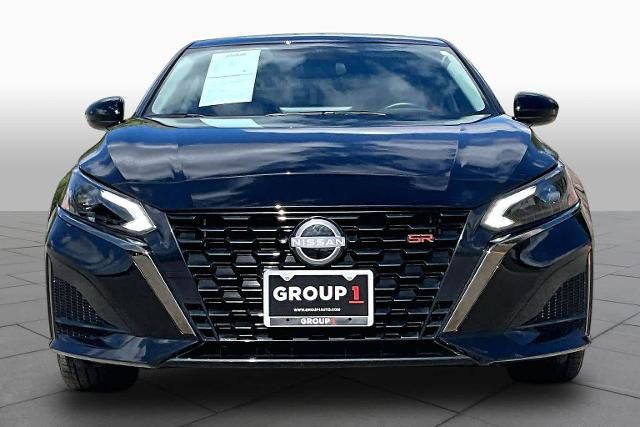 Certified 2025 Nissan Altima 2.5 SR w/ SR Premium Package FWD image 4