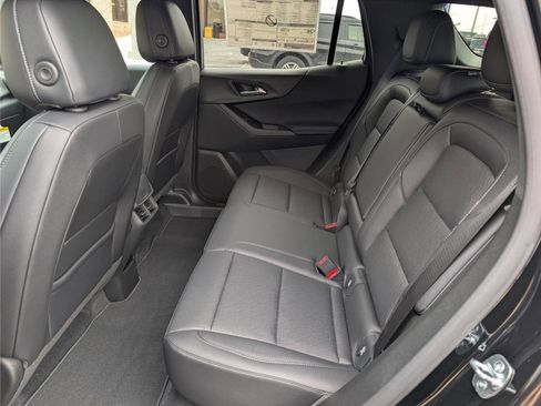 New 2026 Chevrolet Equinox LT w/ Convenience Package II image 11