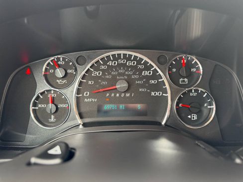 Used 2016 Chevrolet Express 2500 LS RWD image 13