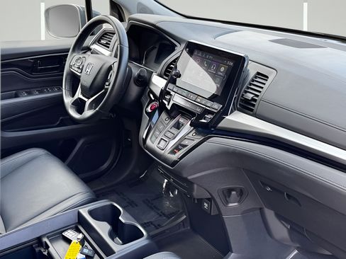 Used 2023 Honda Odyssey Touring image 6