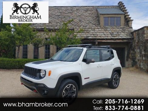 Used 2017 Jeep Renegade Trailhawk w/ Popular Equipment Group image 1