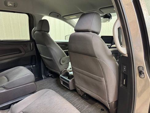 Used 2021 Honda Odyssey EX image 31