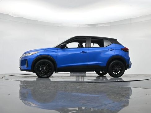 Used 2023 Nissan Kicks SV FWD image 37
