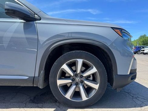 Used 2023 Honda Pilot Touring image 9