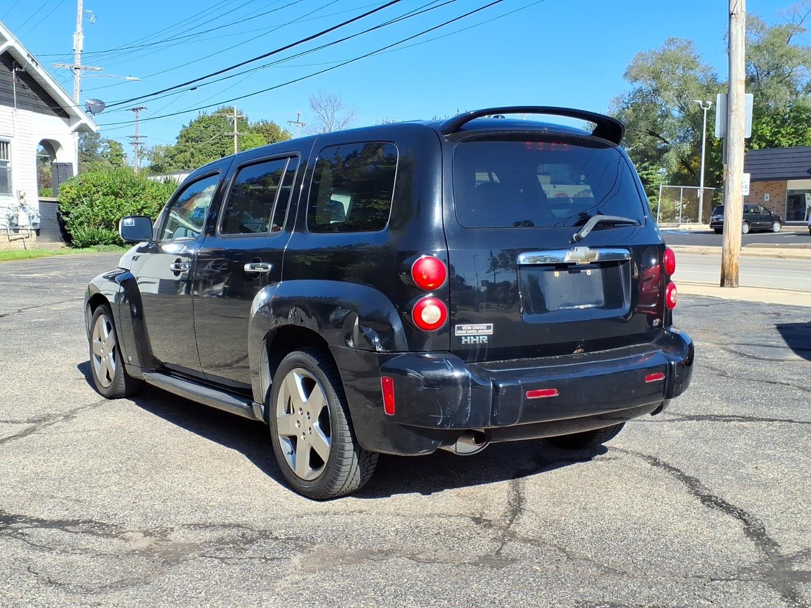 Used 2006 Chevrolet HHR LT w/ Preferred Equipment Group FWD image 2