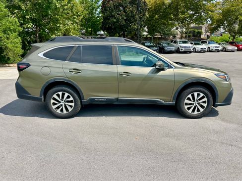 Used 2021 Subaru Outback Premium AWD/4WD image 4