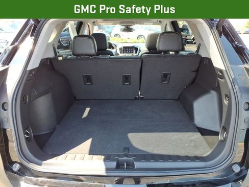 Certified 2022 GMC Terrain SLT w/ Tech Package FWD image 18