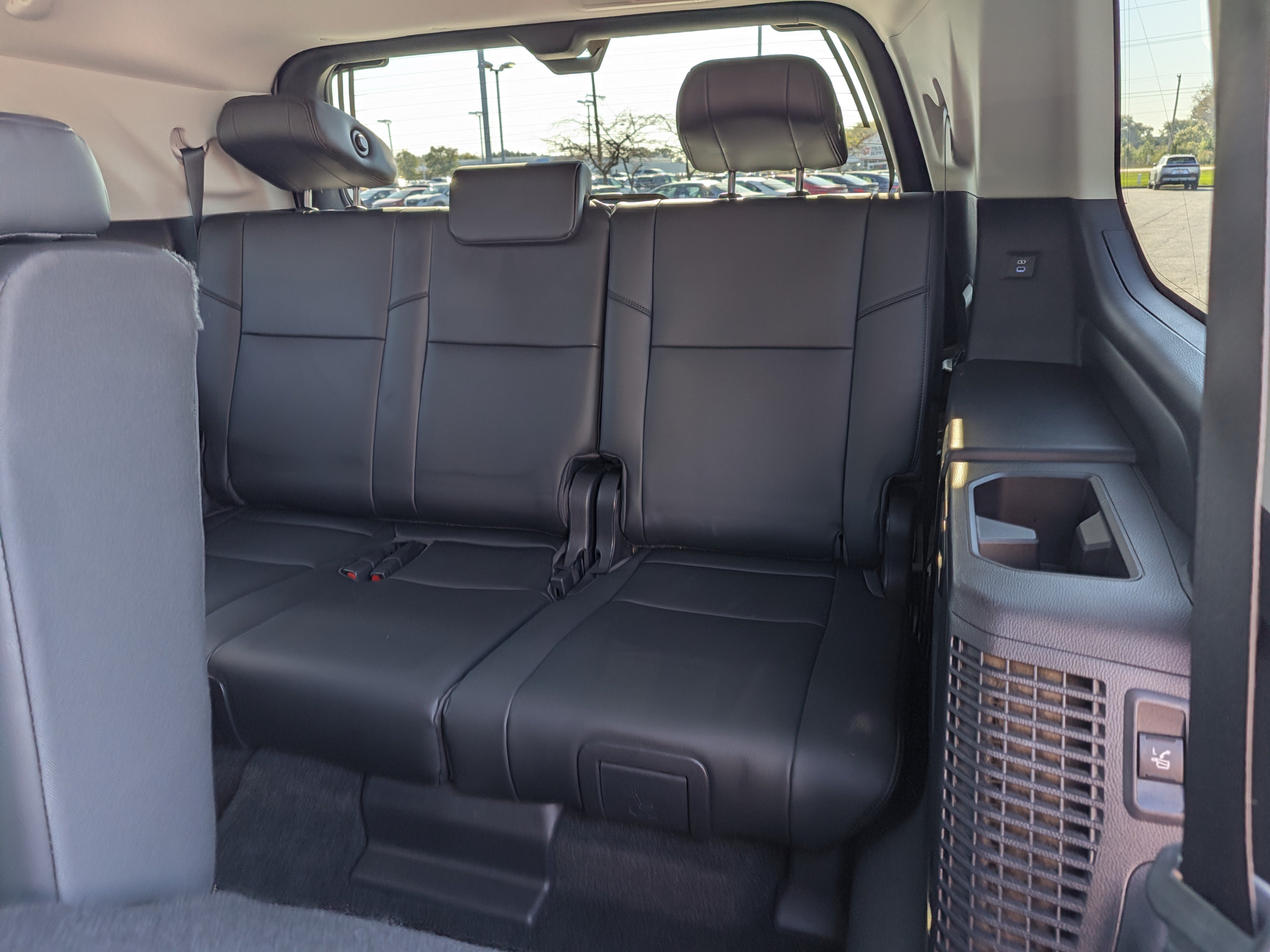 Used 2023 Toyota Sequoia SR5 w/ SR5 Premium Package AWD/4WD image 22