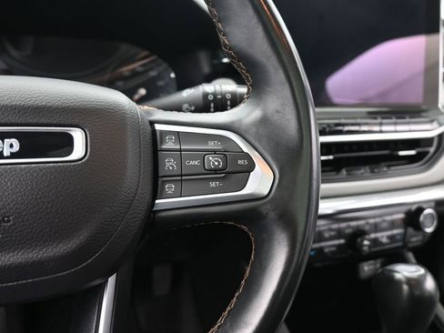 Used 2022 Jeep Compass Limited w/ Sun and Sound Group image 32