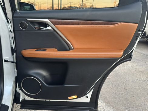 Used 2022 Lexus RX 350L Premium image 26