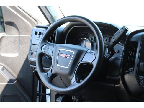 Used 2019 GMC Sierra 2500 4x4 Crew Cab w/ Sierra Convenience Package image 15