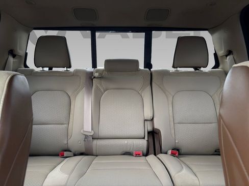 Used 2019 RAM 1500 Laramie image 2