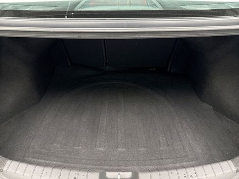 Used 2018 Hyundai Elantra SE image 17