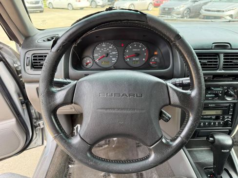 Used 2002 Subaru Forester S AWD/4WD image 14