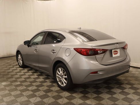 Used 2015 MAZDA MAZDA3 i Touring w/ Technology Package image 3