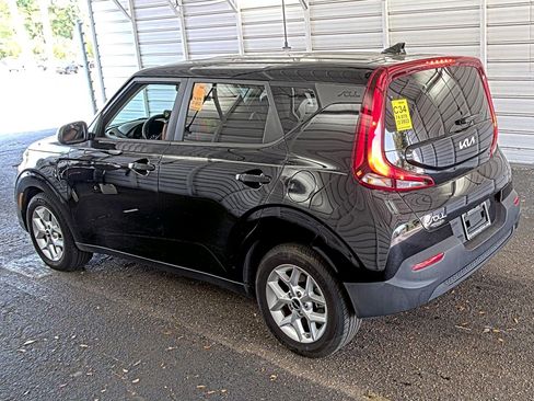 Used 2022 Kia Soul LX w/ Technology Package image 8