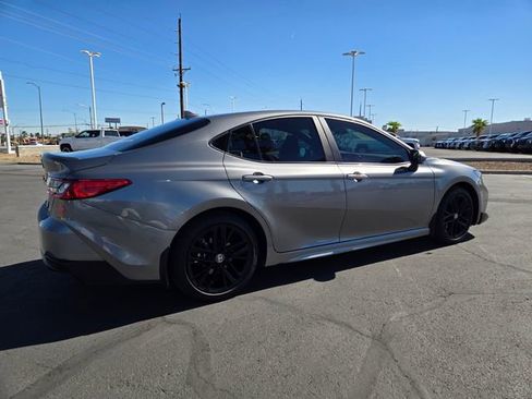 Certified 2025 Toyota Camry SE w/ Convenience Package image 4