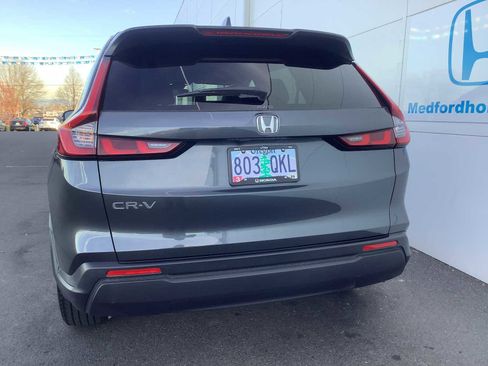 Certified 2025 Honda CR-V EX image 5