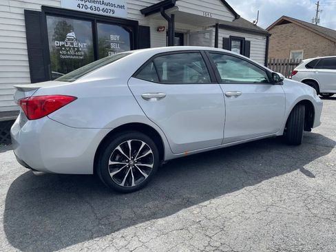 Used 2017 Toyota Corolla SE w/ Carpet Mat Package (TMS) FWD image 10