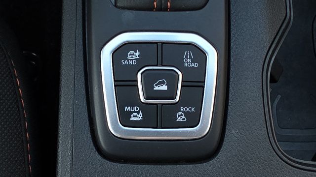 Used 2026 Nissan Frontier PRO-4X AWD/4WD image 31