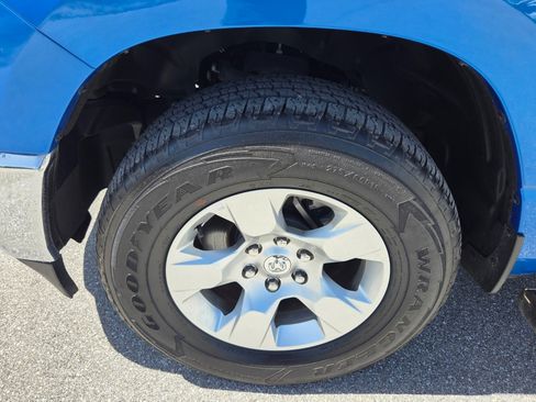Used 2020 RAM 1500 Big Horn AWD/4WD image 19