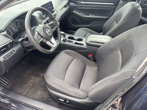 Used 2022 Nissan Altima 2.5 SV image 14