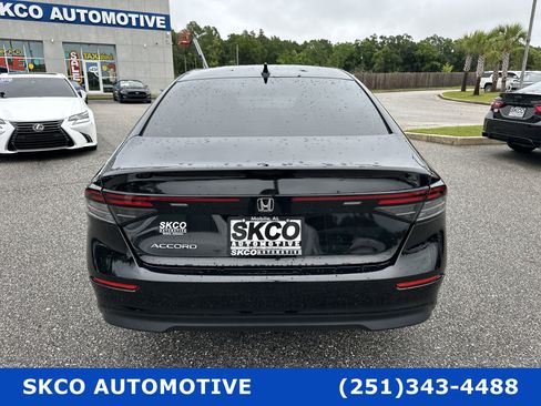 Used 2023 Honda Accord EX image 4